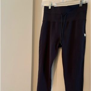 Vuori daily leggings 7/8 size small
